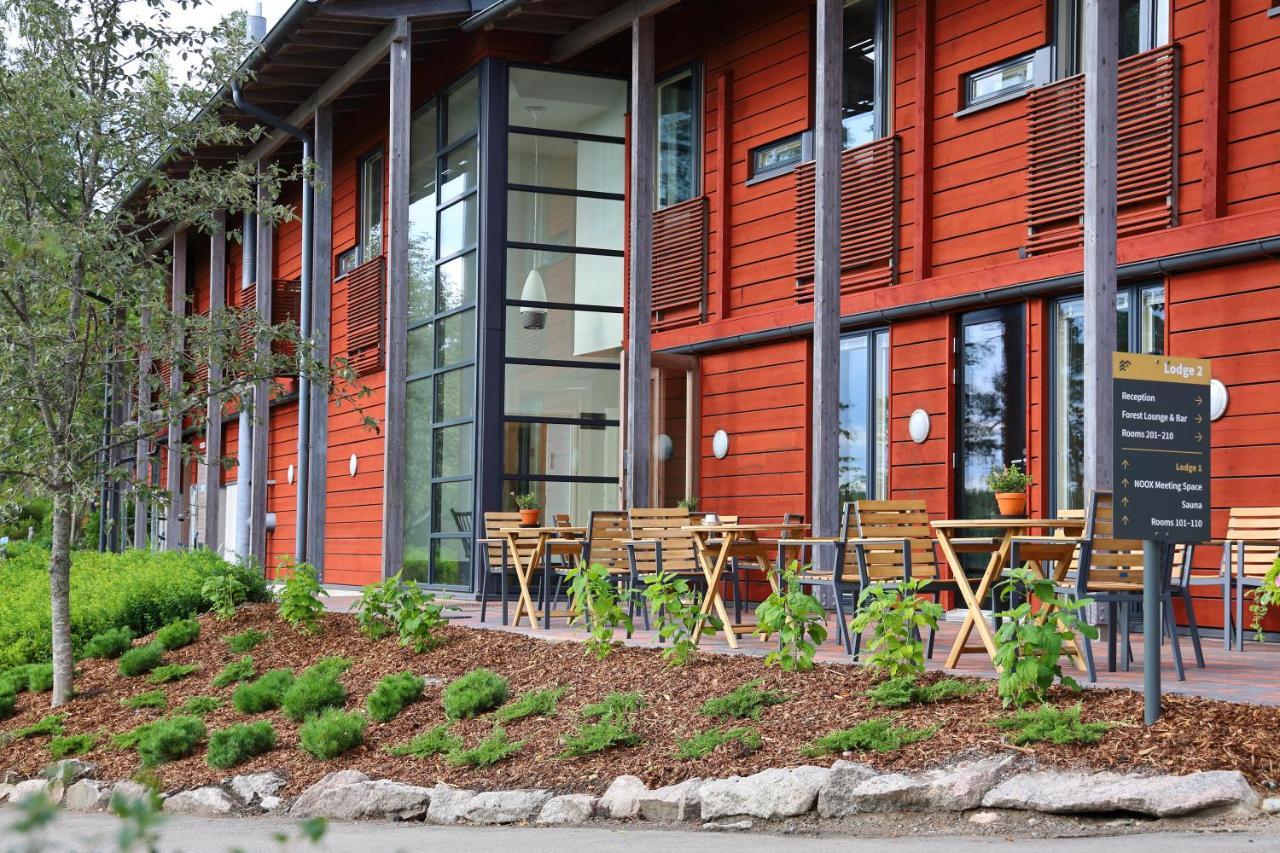 Haltia Lake Lodge Nature Boutique Hotel & Glamping Эспоо Экстерьер фото